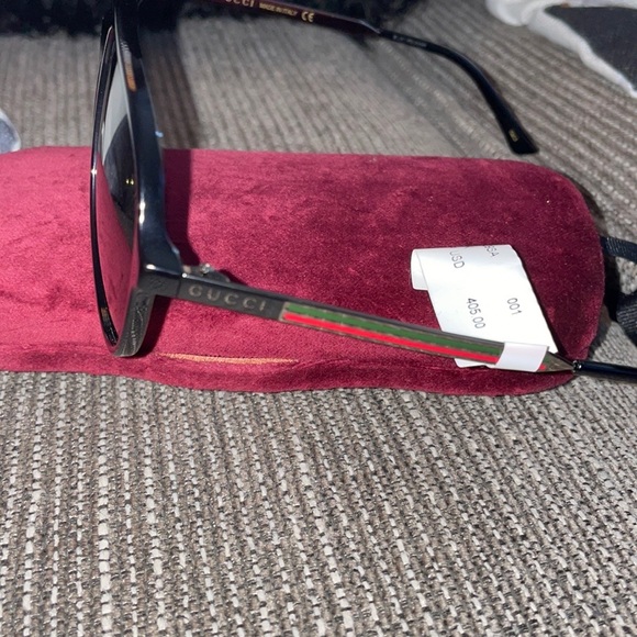 Gucci Men's GG0829SA, larger nose framed. Brand New tag on, case included. - Picture 7 of 10
